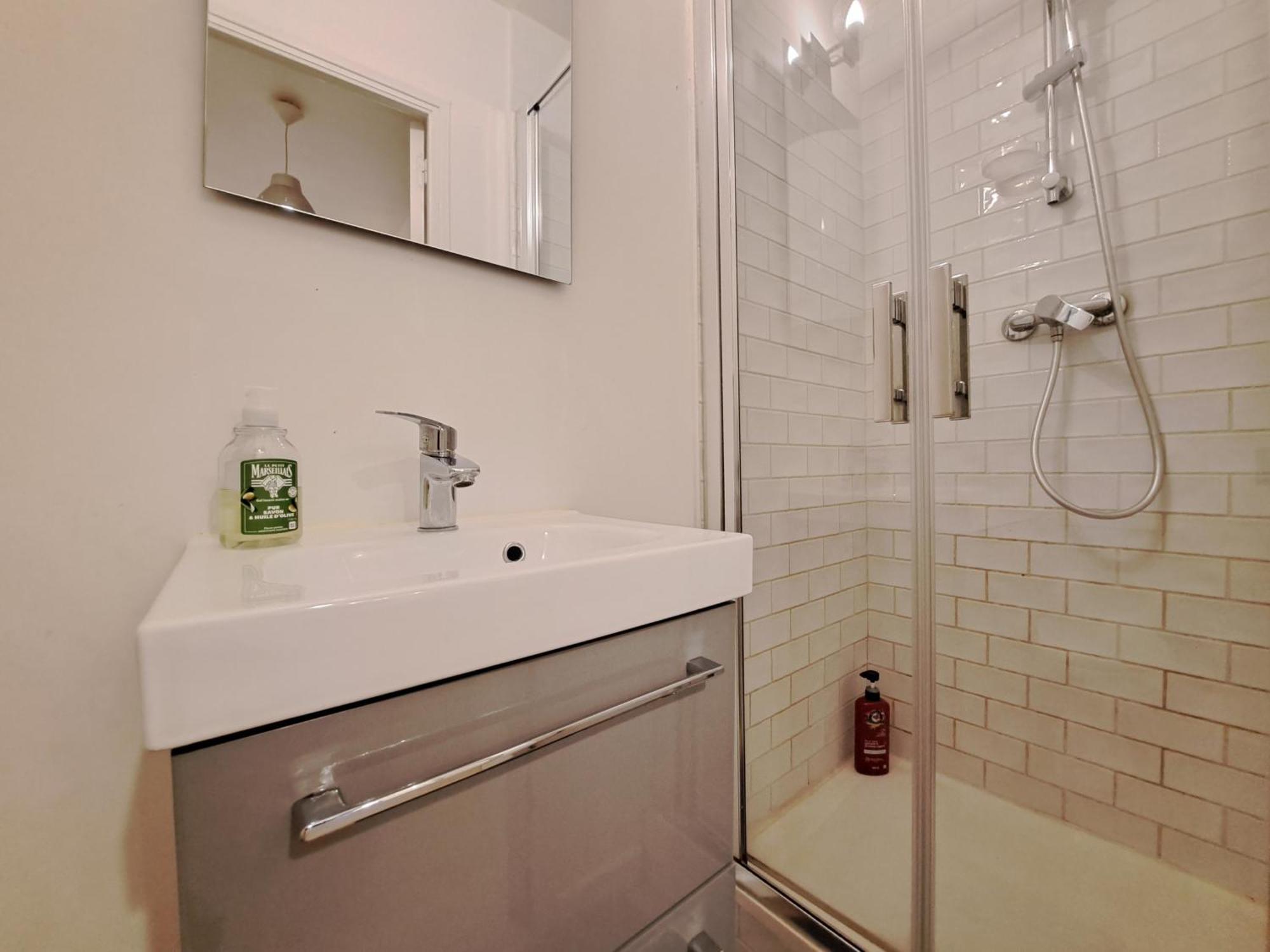 Ochorios, Studio Cosy Apartment Reims Ngoại thất bức ảnh